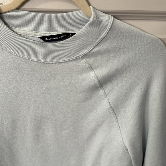 NWOT RARE Abercrombie & Fitch Soft AF Essential Crew in Blue Fog Size S - Picture 8 of 14